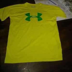 Under Armour t-shirt